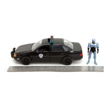 Ford Taurus mit Robocop Figur