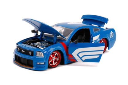 Ford Mustang GT mit Captain America Figur