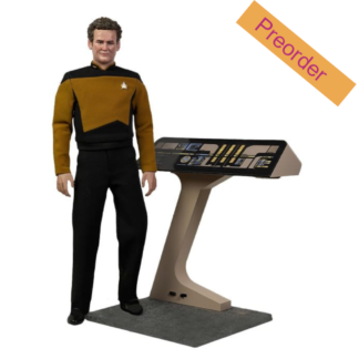 Chief-Miles-OBrien-with-Transporter-Console