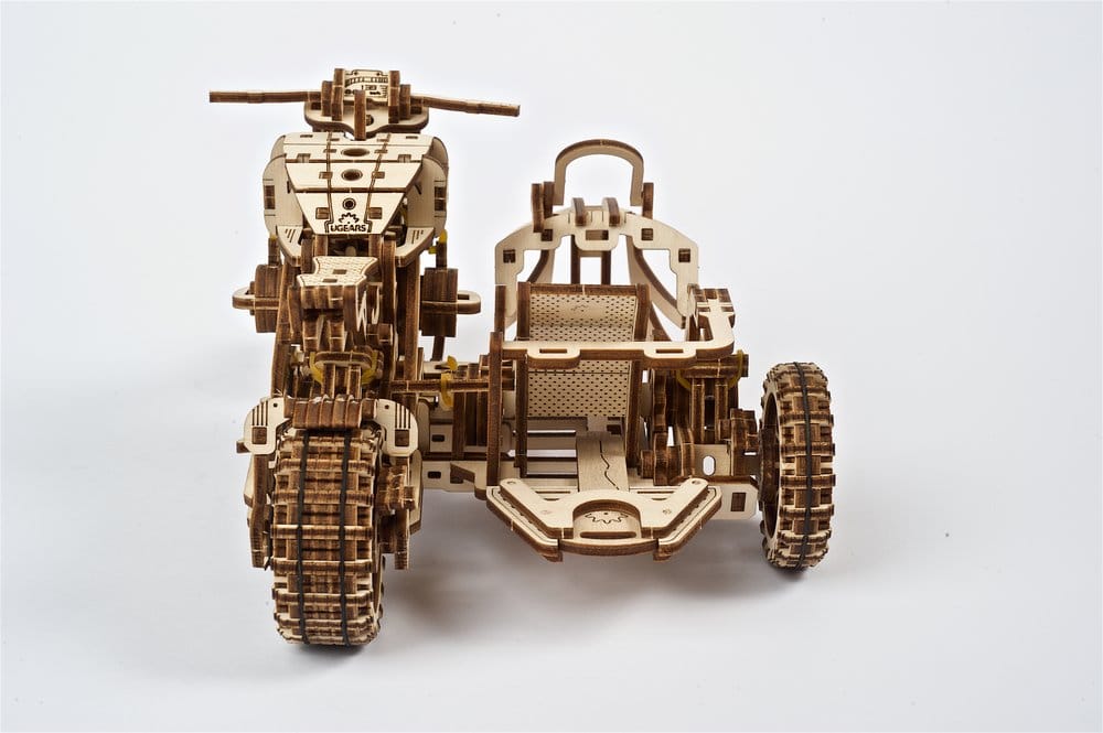 Scrambler UGR-10 mit Beiwagen